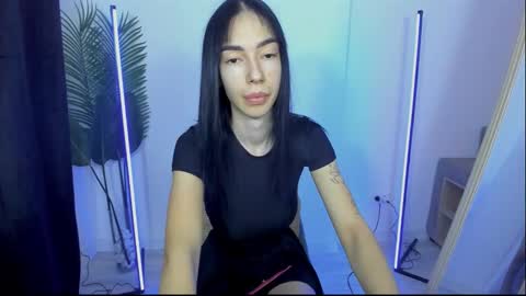 Snapshot of celine_roxelle chatting on 10-23-25, 05:29 Celine Roxelle online show from 10-23-25, 05:29