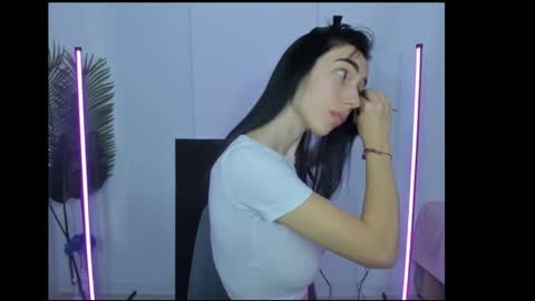 Snapshot of celine_roxelle chatting on 11-04-25, 08:02 Celine Roxelle online show from 11-04-25, 08:02