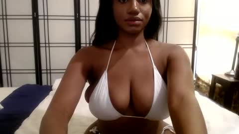 Snapshot of celinecostas chatting on 12-02-24, 01:57 Celine Costas online show from 12-02-24, 01:57