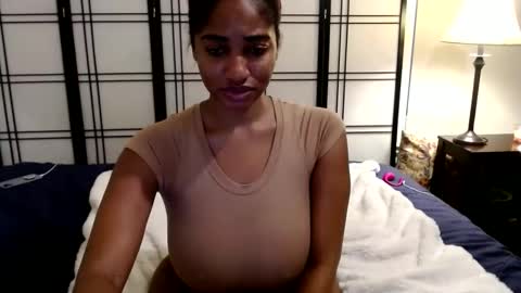 Snapshot of celinecostas chatting on 12-16-24, 07:00 Celine Costas online show from 12-16-24, 07:00