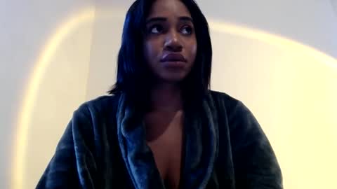 Snapshot of celinecostas chatting on 01-26-25, 06:06 Celine Costas online show from 01-26-25, 06:06