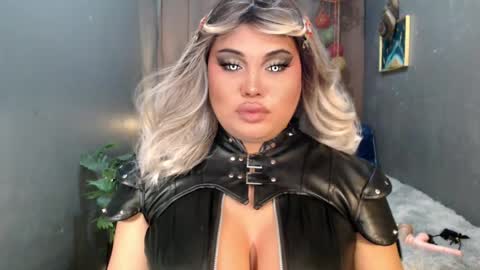 cellinekittcumerr online show from 05-14-26, 12:01
