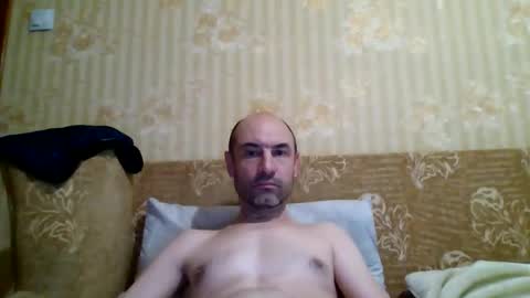 Snapshot of cemre33 chatting on 06-06-26, 01:38 cemre33 online show from 06-06-26, 01:38