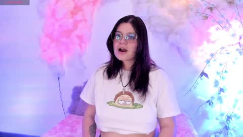 Snapshot of centaurigirls chatting on 01-29-25, 08:46 Hello guys my name is Sofi and Lizzie and  Vanessa online show from 01-29-25, 08:46