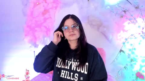Snapshot of centaurigirls chatting on 01-31-25, 10:10 Hello guys my name is Sofi and Lizzie and  Vanessa online show from 01-31-25, 10:10