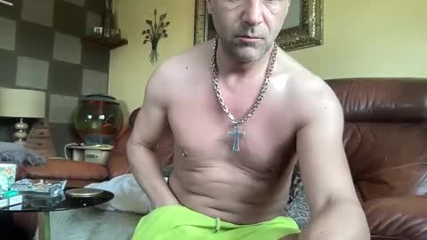 Snapshot of centomilla chatting on 12-14-25, 10:42 centomilla online show from 12-14-25, 10:42