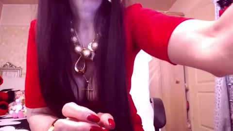 Snapshot of cerisedodd chatting on 11-29-25, 12:24 Cerise online show from 11-29-25, 12:24