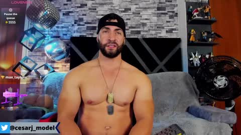 Snapshot of cesar_joness chatting on 12-03-24, 12:24 Cesar jones online show from 12-03-24, 12:24