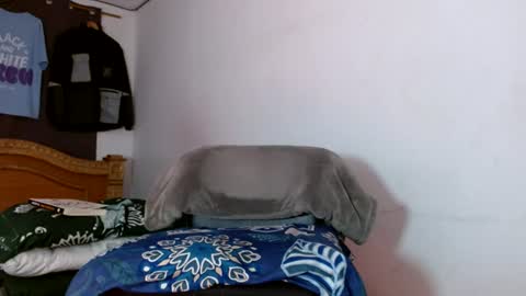 Snapshot of cesar_master_ chatting on 06-14-26, 06:48 cesar_master_ online show from 06-14-26, 06:48