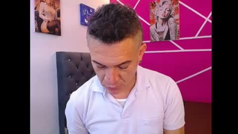 Snapshot of cesirry chatting on 06-17-26, 01:30 Cesirry online show from 06-17-26, 01:30