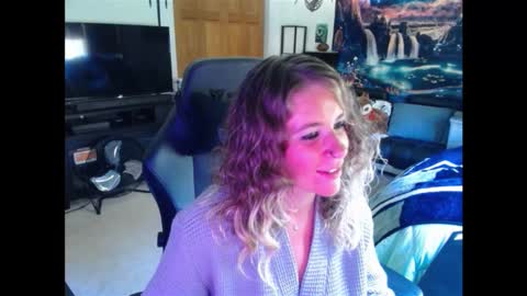 Marie online show from 09-30-25, 03:39