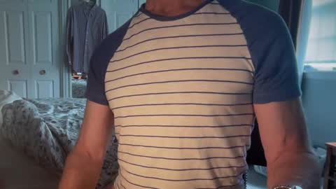 Snapshot of cfnmworkout1 chatting on 09-10-25, 02:50 cfnmworkout1 online show from 09-10-25, 02:50