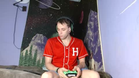 Snapshot of cguffey2284 chatting on 12-31-24, 11:06 cguffey2284 online show from 12-31-24, 11:06