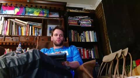 Snapshot of cguffey2284 chatting on 02-09-25, 09:05 cguffey2284 online show from 02-09-25, 09:05