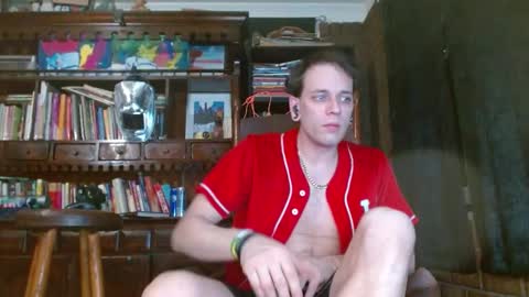 Snapshot of cguffey2284 chatting on 02-21-25, 02:39 cguffey2284 online show from 02-21-25, 02:39