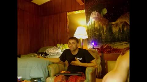 Snapshot of cguffey2284 chatting on 10-14-25, 02:45 cguffey2284 online show from 10-14-25, 02:45