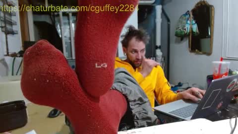 cguffey2284 online show from 12-18-25, 04:29