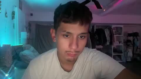 Snapshot of ch3micalhyp3boy chatting on 09-25-25, 10:30 Kpapi online show from 09-25-25, 10:30