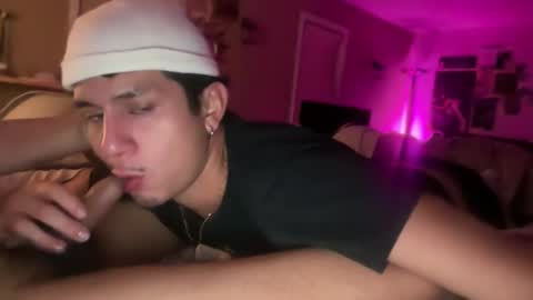 Snapshot of ch3micalhyp3boy chatting on 11-24-25, 08:03 Kpapi online show from 11-24-25, 08:03