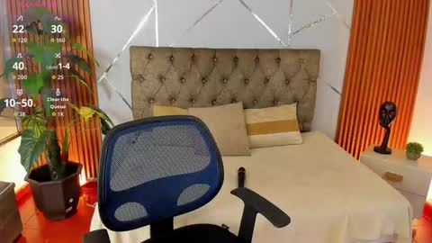 CHAARLOTTEE online show from 02-16-26, 08:38