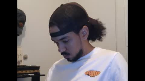 Snapshot of chainnballz chatting on 11-22-25, 09:47 ChainNballzz online show from 11-22-25, 09:47