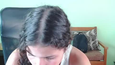 Snapshot of chalonvera chatting on 04-28-26, 07:41 Chalon online show from 04-28-26, 07:41