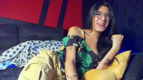 Snapshot of chaminelan chatting on 12-29-24, 11:29 chaminelan online show from 12-29-24, 11:29