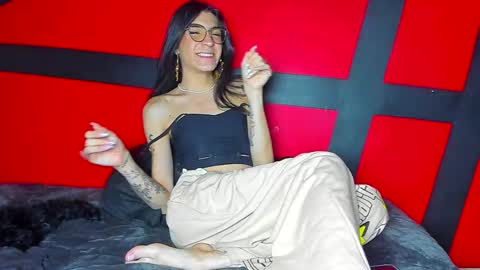 Snapshot of chaminelan chatting on 01-21-25, 02:00 chaminelan online show from 01-21-25, 02:00