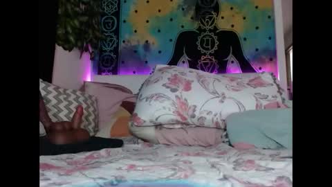 Snapshot of chaneel_ chatting on 01-12-25, 07:10 Chanel M. online show from 01-12-25, 07:10