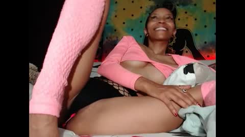 Snapshot of chaneel_ chatting on 01-23-25, 10:44 Chanel M. online show from 01-23-25, 10:44