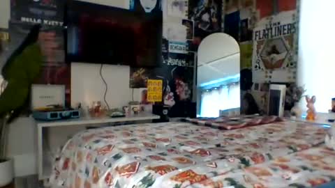 chanel2002 online show from 11-24-25, 03:12