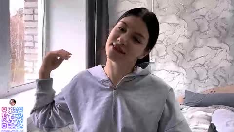 Amelia online show from 10-04-25, 06:55