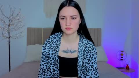 Evelina online show from 05-23-26, 08:07