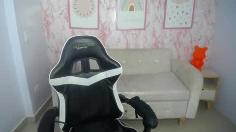 Channel Garcia online show from 11-18-25, 09:52