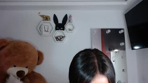 Snapshot of channelrose_1 chatting on 01-08-25, 10:04 Isabella online show from 01-08-25, 10:04