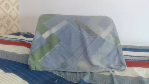 Raquel  online show from 01-08-25, 06:09