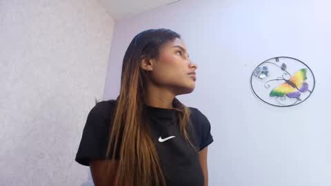 Raquel  online show from 10-15-25, 12:05