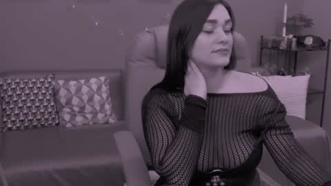 The Queen online show from 12-14-24, 04:45