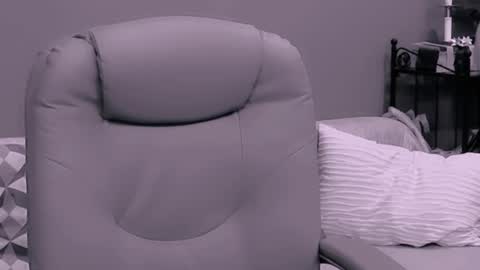 The Queen online show from 02-09-25, 07:05