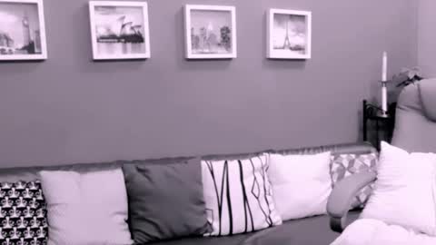 The Queen online show from 11-03-25, 01:12