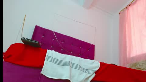 Snapshot of chantalsemenova2023 chatting on 01-09-25, 06:57 chantal sweety  and horny latina for u online show from 01-09-25, 06:57