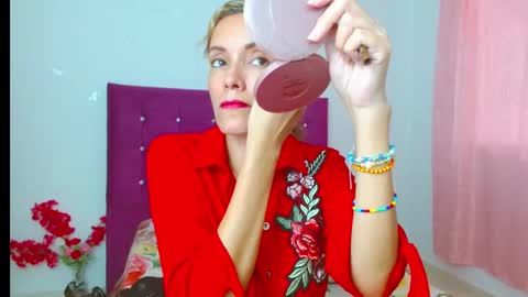 Snapshot of chantalsemenova2023 chatting on 03-09-25, 08:42 chantal sweety  and horny latina for u online show from 03-09-25, 08:42