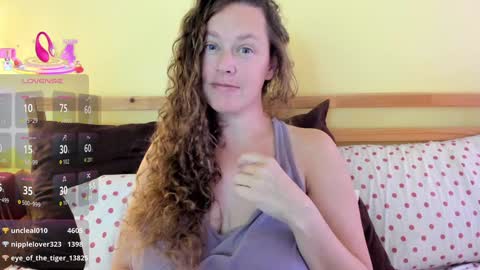 Snapshot of chantarra chatting on 11-04-25, 06:07 Chantarra Chant Chanty C Lady C please not baby babe BB or other pet names online show from 11-04-25, 06:07