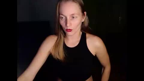 Snapshot of chanti_lovee chatting on 09-20-25, 08:43 We Vibe  Device that vibrates at the sound of Tips and makes me wet. vibe lush edging daddy lovense online show from 09-20-25, 08:43