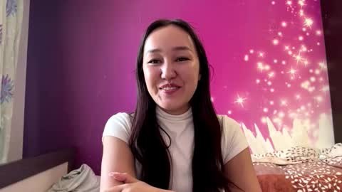 Mia online show from 03-12-26, 08:20