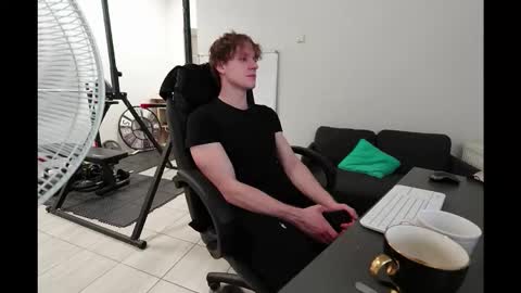 CHARLES DREAMS online show from 11-26-25, 02:51