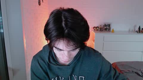 charleshanson69 online show from 11-03-25, 04:41