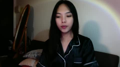 Snapshot of charlette19 chatting on 10-14-25, 01:34 charlette19 online show from 10-14-25, 01:34