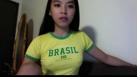 Snapshot of charlette19 chatting on 02-25-26, 10:03 charlette19 online show from 02-25-26, 10:03