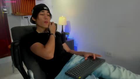 Snapshot of charley_morgan chatting on 02-10-25, 06:45 charley_morgan online show from 02-10-25, 06:45